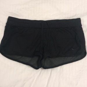 Nike Gym Shorts, Sz L, Reversible black/grey